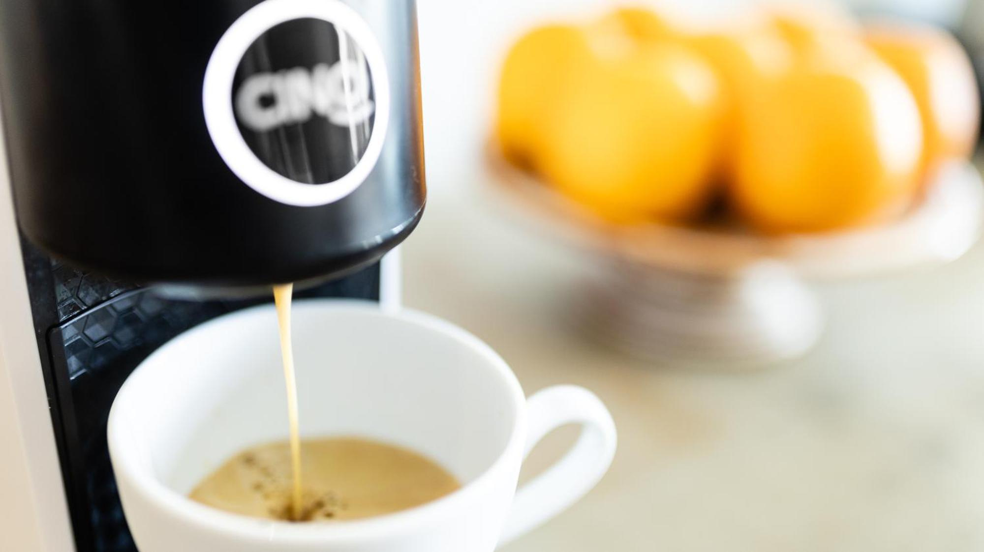 Shintana Saya La Maison Сіємреап Екстер'єр фото A single-serve coffee machine