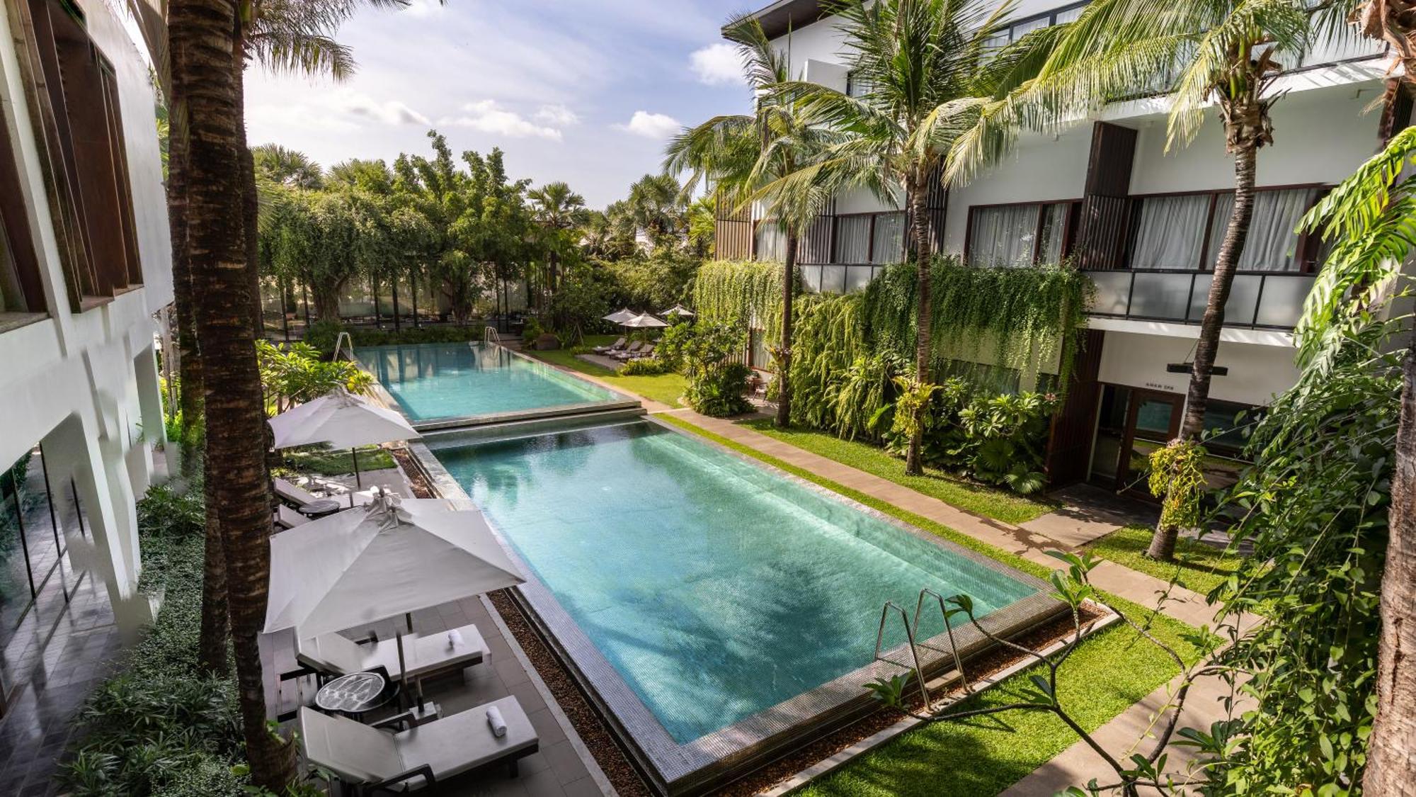 Shintana Saya La Maison Сіємреап Екстер'єр фото The pool at the hotel